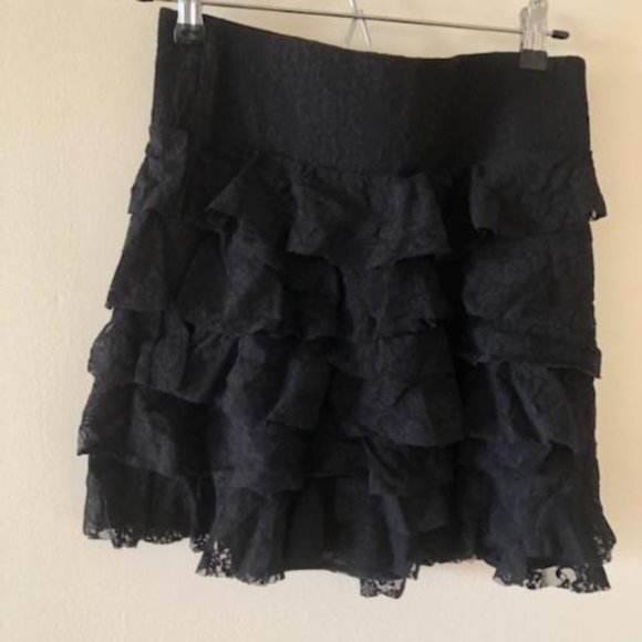 Express Mini Skirt - Picture 3 of 8